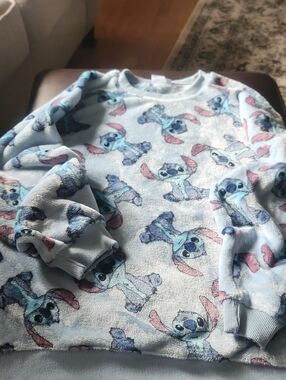 Disney Lilo & Stitch all-over print plush fleece sweatshirt, Xl